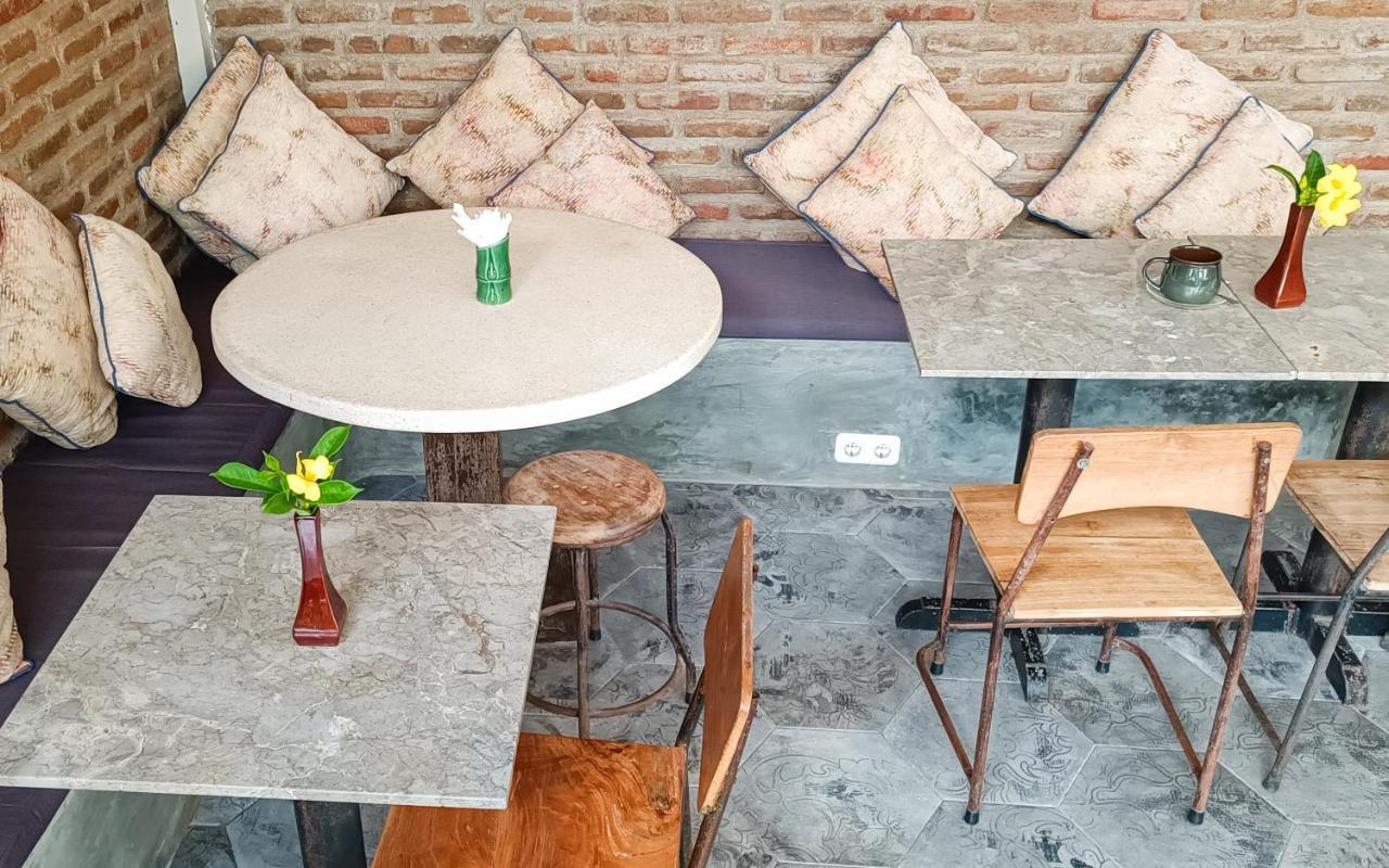 Soraya Yoga Wellness Center Hotel Gili Trawangan Exterior photo